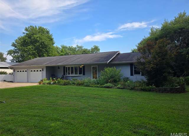 Property at 5964 Renken Rd, Dorsey, IL 62021, 4 beds, 3 baths