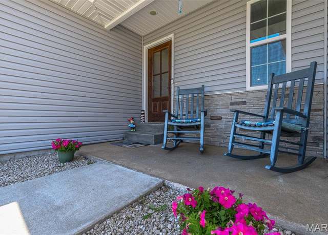 Property at 135 Mary Catherine, Waynesville, MO 65583, 5 beds, 4 baths