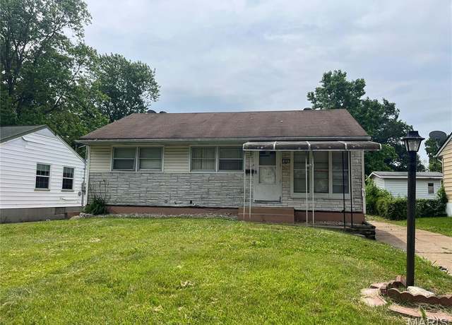 Property at 420 Midlothian Rd, St Louis, MO 63137, 3 beds, 1 bath