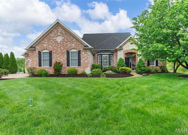 Property at 4304 Austin Pass Ct, St Charles, MO 63304, 5 beds, 3 baths
