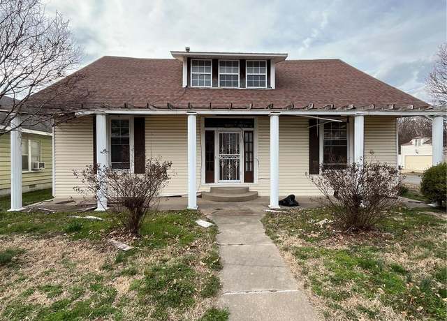 Property at 700 Carelton, Caruthersville, MO 63830, 3 beds, 2 baths