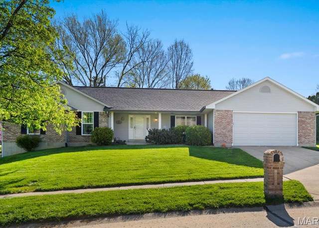 Property at 902 Carolyn Jean Dr, O'fallon, MO 63366, 4 beds, 2 baths