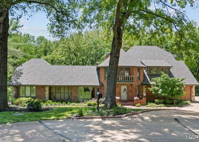 Property at 13596 Kings Glen Dr, St Louis, MO 63131, 5 beds, 3.5 baths