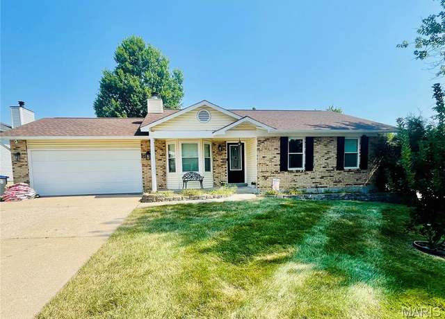 Property at 6355 Sprucefield Dr, O'fallon, MO 63368, 3 beds, 3 baths