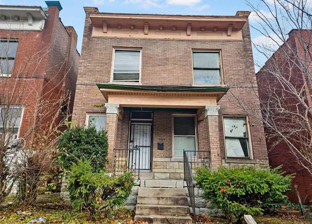 Property at 5069 Lotus Ave, St Louis, MO 63113, 4 beds, 1.5 baths