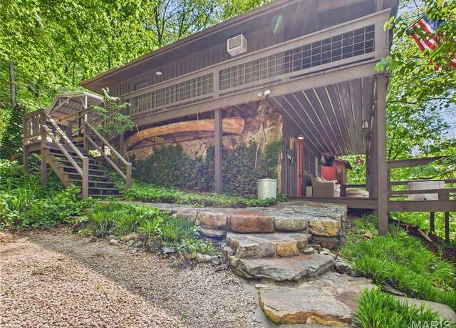 Property at 1 Richbark Ln, Van Buren, MO 63965, 3 beds, 2 baths