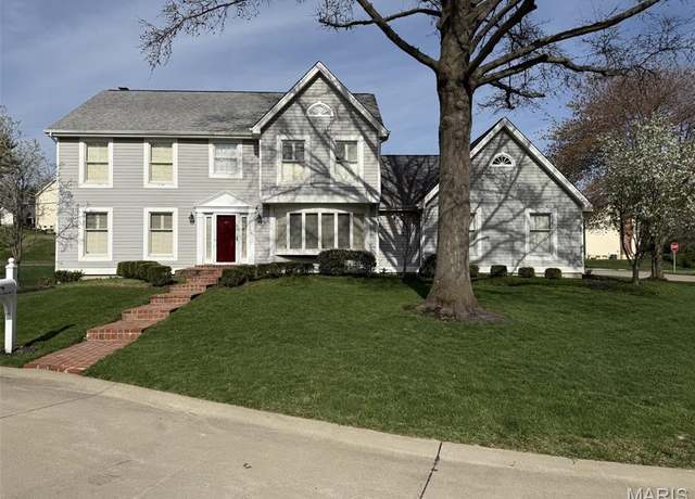 Property at 405 Seven Gables Ct, Chesterfield, MO 63017, 4 beds, 2.5 baths