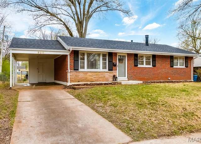 Property at 920 Thatcher Ave, St Louis, MO 63135, 2 beds, 3 baths