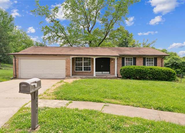 Property at 6250 Pennyrich Ct, Florissant, MO 63033, 3 beds, 2 baths