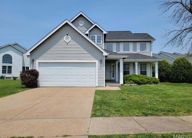 Property at 16332 Hampden Pl, MO 63034, 3 beds, 2.5 baths