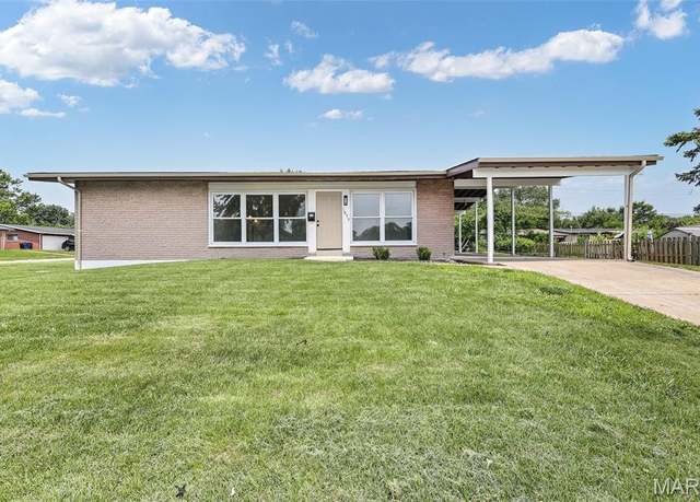 Property at 1875 Mullanphy Ln, MO 63031, 3 beds, 2 baths