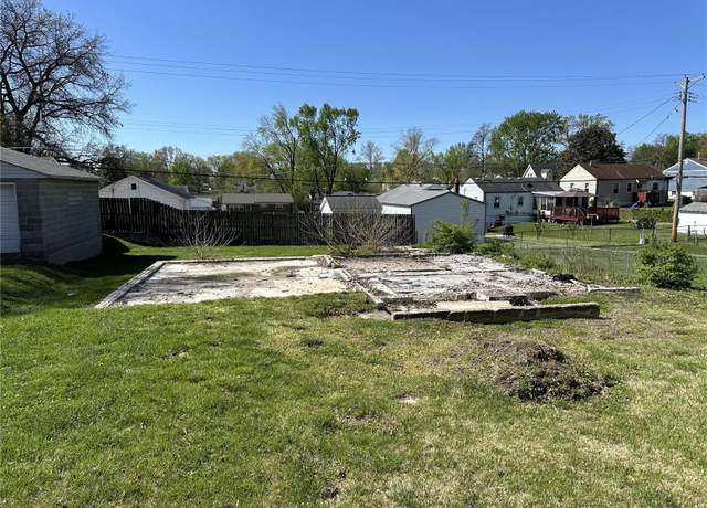 Property at 9408 Flora Ave, St Louis, MO 63114