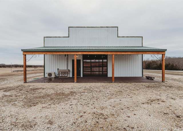 Property at 15906 Private Road 470, Vichy, MO 65580, 2 baths