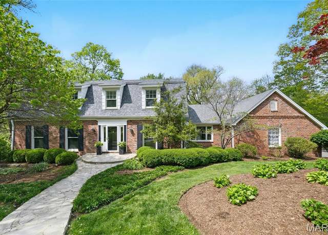 Property at 9881 Copper Hill Rd, St Louis, MO 63124, 5 beds, 4.5 baths