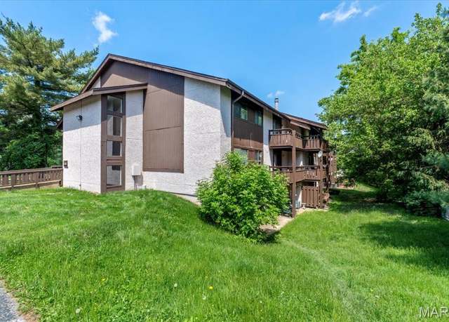 Property at 1380 Heritage Lndg #307, St Charles, MO 63303, 2 beds, 2 baths