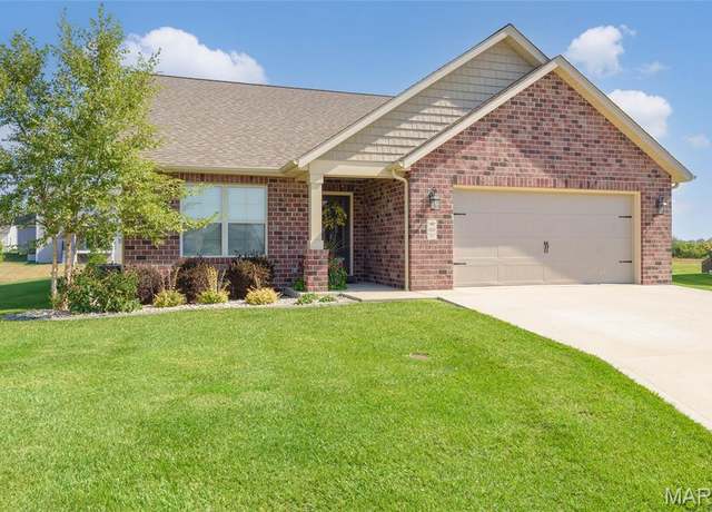 Property at 600 Ambrose Dr, O'fallon, IL 62269, 3 beds, 3 baths