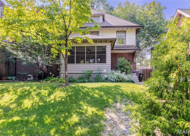 Property at 409 Westgate Ave, University City, MO 63130, 6 beds, 3.5 baths
