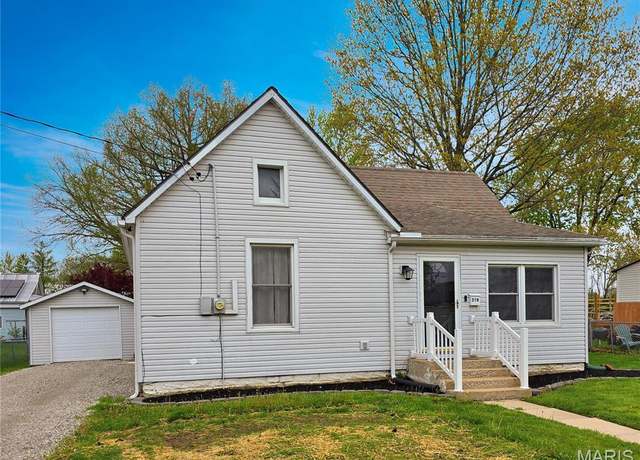 Property at 519 Bunker Hill Rd, Staunton, IL 62088, 2 beds, 1 bath