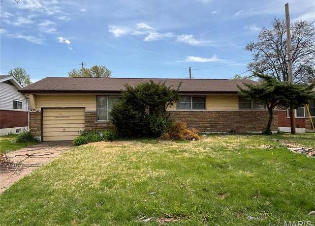 Property at 2206 Berwyn Dr, St Louis, MO 63136, 3 beds, 1 bath