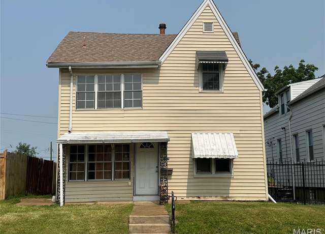 Property at 4729 Adkins Ave, St Louis, MO 63116, 3 beds, 2 baths