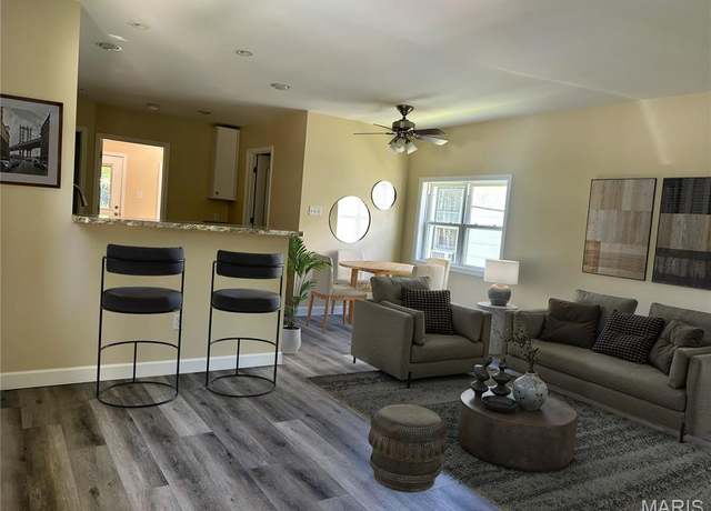Property at 7638 Weaver Ave, Maplewood, MO 63143, 2 beds, 1 bath