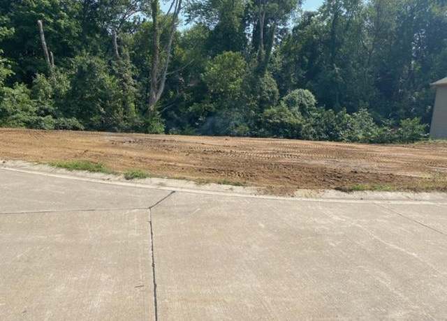 Property at 704 Autumn Frst, Edwardsville, IL 62025