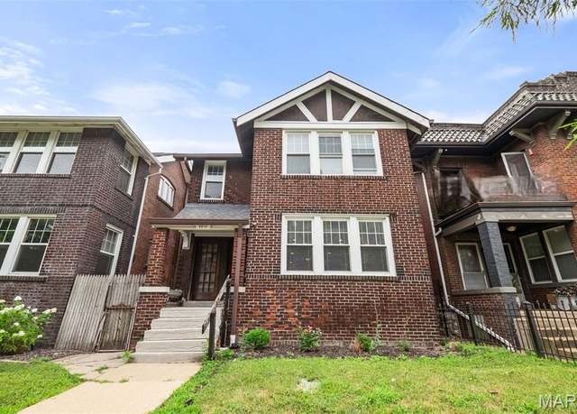 Property at 4810 Arsenal St, St Louis, MO 63116, 5 beds, 3 baths