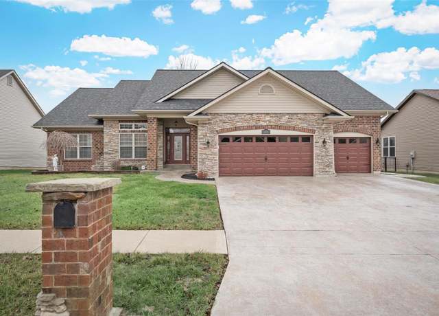 Property at 111 Miranda Ct, Wentzville, MO 63385, 3 beds, 2 baths