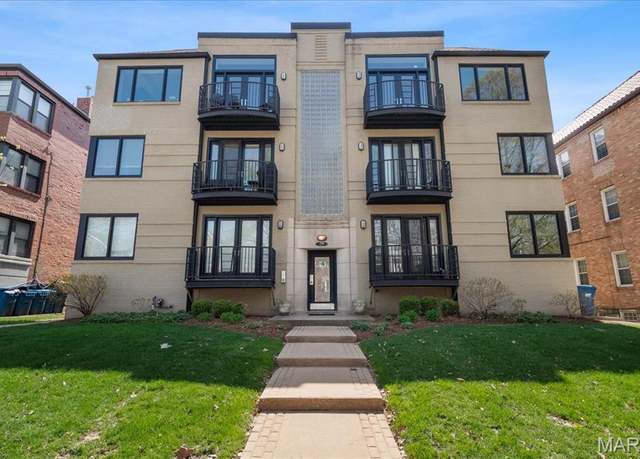 Property at 7524 Cromwell Dr Unit 2E, St Louis, MO 63105, 3 beds, 2.5 baths