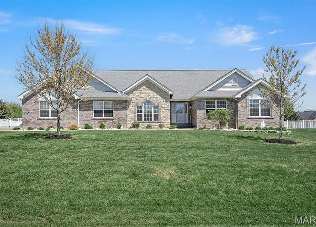 Property at 100 Hillary Cir, Flint Hill, MO 63385, 3 beds, 2.5 baths