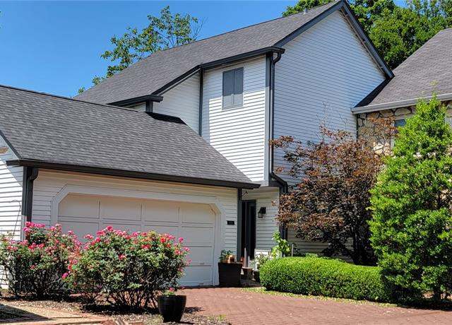 Property at 1529 Milbridge Dr, Chesterfield, MO 63017, 3 beds, 3 baths