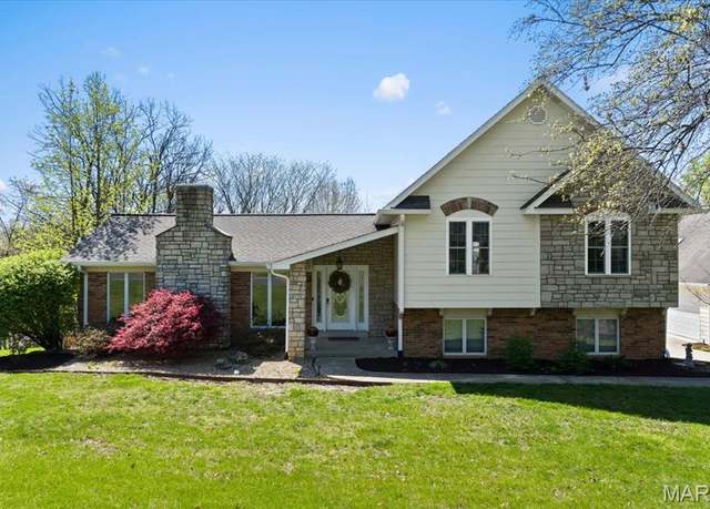 Property at 3022 Rockwood Trl, St Charles, MO 63303, 3 beds, 3 baths