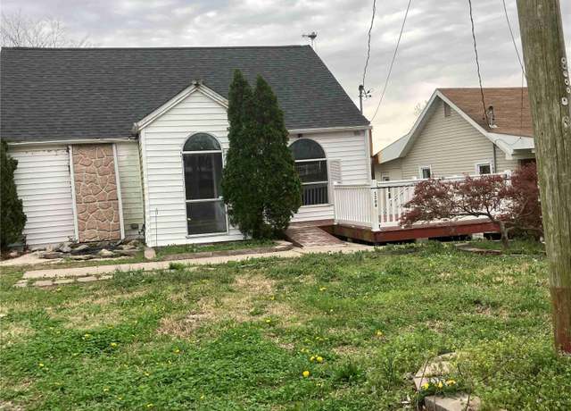 Property at 1208 S Ranney Ave, Cape Girardeau, MO 63703, 2 beds, 1 bath