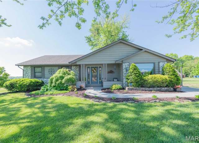 Property at 510 Holiday Dam Rd, Edwardsville, IL 62025, 2 beds, 2.5 baths