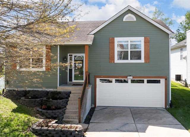 Property at 5019 Brittany Downs Dr, St Charles, MO 63304, 3 beds, 2 baths