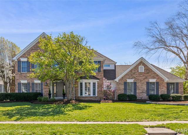 Property at 14871 Straub Hill Ln, Chesterfield, MO 63017, 4 beds, 3.5 baths