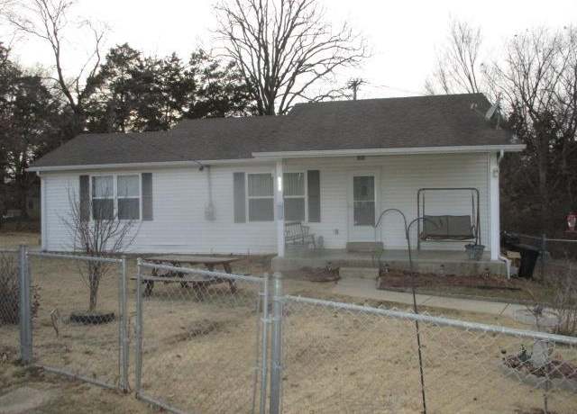 Property at 7893 Dittmer Rd, Dittmer, MO 63023, 2 beds, 1 bath