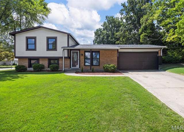 Property at 300 Mill Pond Dr, MO 63366, 4 beds, 2 baths
