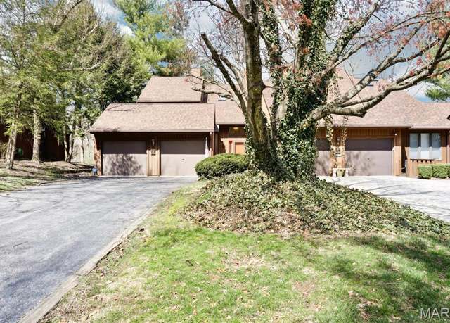 Property at 19 Persimmon Ridge Dr, Belleville, IL 62223, 3 beds, 3.5 baths