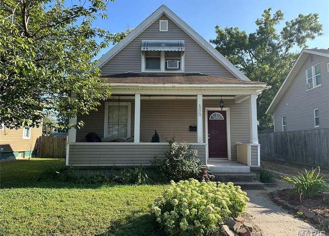 Property at 160 E Penning Ave, Wood River, IL 62095, 2 beds, 1 bath