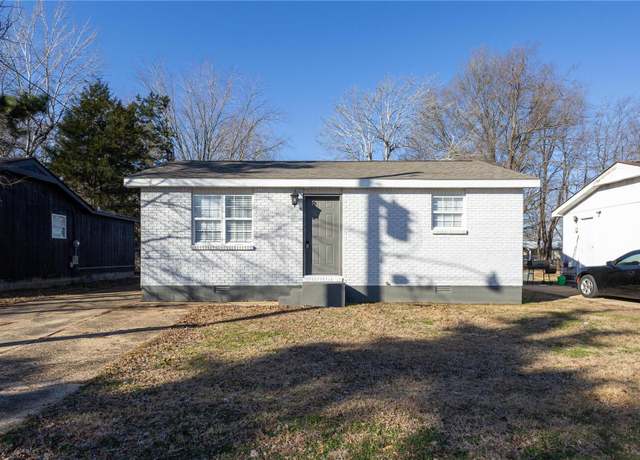 Property at 2347 Arkansas Ave, Poplar Bluff, MO 63901, 2 beds, 1 bath