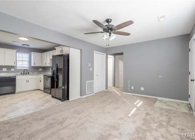 Property at 2347 Arkansas Ave, Poplar Bluff, MO 63901, 2 beds, 1 bath