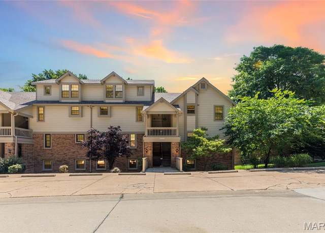 Property at 12952 Bryce Canyon Dr Unit E, Maryland Heights, MO 63043, 2 beds, 2 baths