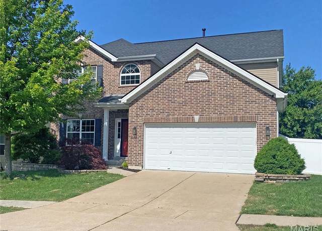 Property at 4307 Magoffin Trails Dr, Oakville, MO 63129, 4 beds, 3.5 baths