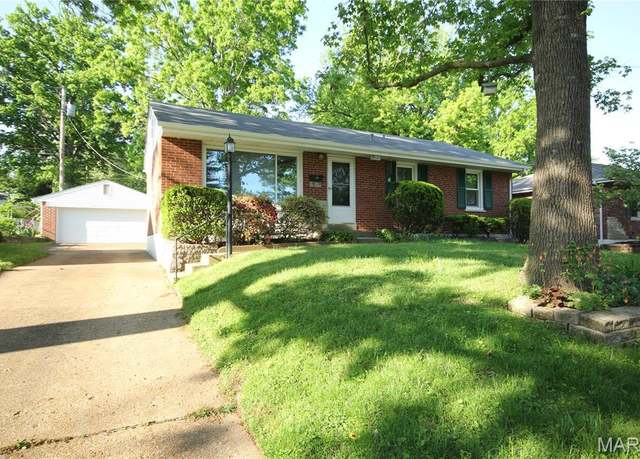 Property at 9844 Boulder Ct, St Louis, MO 63119, 3 beds, 2 baths