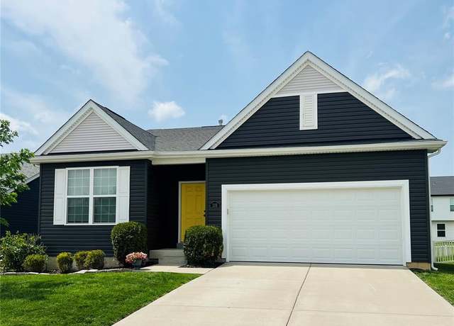 Property at 139 Huntleigh Dr, Wentzville, MO 63385, 3 beds, 3 baths