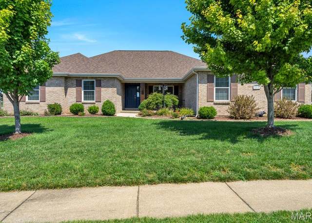 Property at 2211 Blue Lake Dr, Wentzville, MO 63385, 4 beds, 3 baths