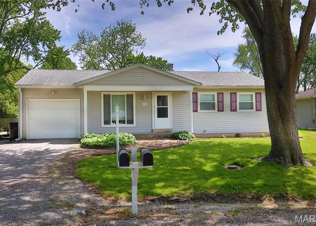 Property at 14 Dee St, Moro, IL 62067, 3 beds, 1.5 baths