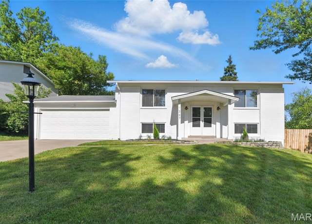Property at 1367 Glenrock Dr, Maryland Heights, MO 63043, 3 beds, 2 baths