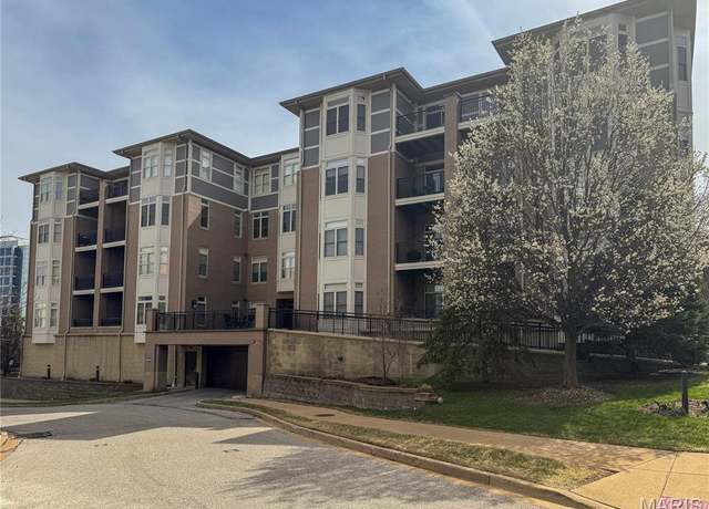Property at 842 N New Ballas Ct #303, St Louis, MO 63141, 2 beds, 2 baths